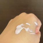 カバー力、最強なんですけど😳パウダータイプはいつも塗ってる～って感じが出るように感じて、最近はもっぱらクッションファンデだったけど、これはあり😳💕💕💕 #リソウコーポレーション&hellip;のInstagram画像