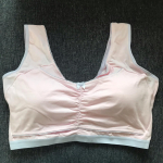 ..＊バストを包むストレッチナイトブラジャー＊.ナイトブラジャー、初めて使いました締め付け感があるように思っていて💦.でもこのナイトブラジャーは違う‼️着用しやすいのに&hellip;のInstagram画像