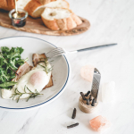 オーク材のスタンドにシャープなグレーター、そこに刺さったロングペッパー。置くだけでちょっと食卓が格上げされた感がでるRivsaltのスパイスが届いたのでブログ更新しました﻿﻿﻿グレーターと&hellip;のInstagram画像