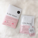 ♡モットラボリップショット♡.マイクロニードルで美容成分を直接注入&times;プランプエッセンスでふっくらリップに❤️.マイクロニードルの唇形シートとダマスクローズやトウガラシエキス入りの&hellip;のInstagram画像