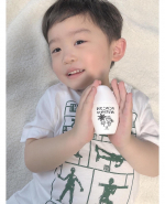 👦🏻𐄙𐄙おとこのこのひやけどめ ☀️最初みた時は思わず2度見 (笑)𐄙ゆるキャラ風な男の子のイラストが描いてある日焼け止め 。女の子用もあるよ ◎𓂃꙳ ⋆﻿𐄙S&hellip;のInstagram画像