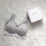 ♡Viageビューティアップナイトブラ♡.ノンワイヤーで伸縮性抜群のナイトブラ❤️.バスト周りの巡りを高めながらバストトップの位置を高くし、丸みを帯びた「美しいお椀形のシルエット」へ導きま&hellip;のInstagram画像