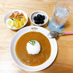 テレビでも美味しいと噂のなんにでもあうカレーを食べてみました☺️🍛近ごろお家で過ごす時間が増えてきたところ&hellip;我が家では充実した日々を過ごすのに「食」を大切に生活しよう！ということで、各地のお取&hellip;のInstagram画像
