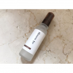 おすすめのオーガニックコスメ✨とにかくローズの香りがとてつもなく良い😍💕ずっと嗅いでいたくなる🥰濃厚なのに浸透力があって、もっちりする💡乾燥肌の人に是非使ってもらいたい！#neonatur&hellip;のInstagram画像