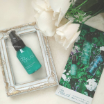 🌹.マスク生活をしていると見える範囲の限られるメイクアップよりスキンケアに注力してしまうLucaです😅.マスクの素材と湿気の影響かマスクと接する部分の皮膚が荒れ気味なのは私だけではない&hellip;のInstagram画像