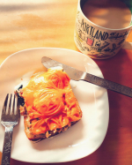 🍞🍴とろっと卵のカルボナーラ風トースト🍳 😋ㅤ‪‪☺︎‬材料‪‪☺︎‬食パン(八天堂のとろける食パン)&hellip;1枚ほうれん草&hellip;1把ツナ&hellip;ツナ缶半分くらい卵&hellip;1個スライスチーズ&hellip;1&hellip;のInstagram画像