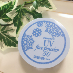 ✴︎日焼け対策✴︎.夏に欠かせない日焼け対策！.メイクの上から使用できる、UVパウダーです⭐︎.☑︎SPF50+☑︎PA++++☑︎メイクの上から使える. UV&hellip;のInstagram画像