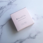 .株式会社スキンキュアラボ様よりミネラルファンデーションFをお試しさせて頂きました❣️フラーレン配合のミネラルファンデーションです✨.キメの細かいパウダーファンデで、ふ&hellip;のInstagram画像