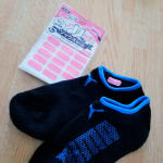 ソックスラベル使ってみました！黒の靴下は油性ペンで名前を記入できず、新しい靴下を購入の度に刺繍をしないといけなかったので不器用な私にはかなり手前でした。なのでソックスラベルは油性ペンで名前を記&hellip;のInstagram画像