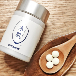 肌が乾燥しがちな自分にぴったりなサプリを飲み切りました✨顔だけじゃなく全身の肌が乾燥しにくくなるのを助けてくれる【水肌】です🥰夕食後に一日4粒ずつ。小さい粒なのでするりと飲めて、とってもお&hellip;のInstagram画像