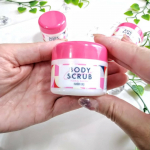 膝や肘の角質ケア、どうしてますか？💦.薄着になると気になる部分が増えますよね😂....マンダムチアコ　ボディスクラブ　フローラルシャボンワントーン明るい透明素肌&hellip;のInstagram画像