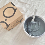 前回もご紹介した#黒炭酒麹配合泥パック を2週間使ってみました✨・まず一言でトーンアップした！週3ぐらいで使ってたんだけど、みるみる肌色が明るくなってきたのを実感しました❄️あとは、こ&hellip;のInstagram画像