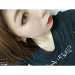 ・・・3回目のフラワーアイズのカラコン紹介🤩👏🏽💖いつもありがとうございます😭🙏🏼今回わアイリスブラウンっていうカラーにしてみた🙆🏼&zwj;♀️✨今まで紹介してきた種類の中でも1&hellip;のInstagram画像