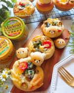 サバ缶で朝ごパン🎶料理に活躍するサバ缶🥫洋風のサバ缶をいただいたのでパンのトッピングにしてみました！使ったサバ缶はSSK清水食品さまのマッカレルバジル&レモン✨バジルとレモンが香る&hellip;のInstagram画像