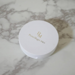 夏の毛穴対策メイク！﻿﻿黒龍堂様よりポイントマジックPROプレストパウダーCをお試しさせて頂きました。﻿﻿・ふんわりエアリー質感で毛穴カバー長持ち﻿﻿・自然なツヤのセミマット仕&hellip;のInstagram画像