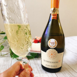 スイーツと一緒に☺️🎂🍴✨爽やかで上品な味わいのスパークリングワイン🥂セッテチェント33 🥂・　ワイン博覧会&rdquo;Vinitaly2019&rdquo;でNo.1に選ばれたイタリア北東部ヴェネト州&hellip;のInstagram画像