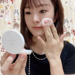 .夏の毛穴対策は&ldquo;ポイントマジックPRO&rdquo;で✨.リニューアルして、伸び&bull;ふんわり感がUPしたプレスパウダーCを使ってみました💕.☑️ふんわりエアリー質感☑️自然なツヤのセミマッ&hellip;のInstagram画像