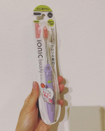 ホワイトニング効果も期待できる歯ブラシ、#アイオニック をお試しさせていただきました✨✨@ionic.kissyou 様の歯ブラシなのですが、水をつけて磨くだけでホワイトニング効果も期待できるとい&hellip;のInstagram画像
