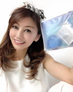 こんにちは😃.今日もかなり暑くなっていますね。今日はお出かけもなく、お家時間🏠でゆっくり過ごしてます。.お家で美容を楽しむのも今の楽しみ❤️.@utukcia #ウ&hellip;のInstagram画像