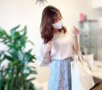 ..とても暑い日が続いていますね🌞.先日京都に行った際は体温を超える気温の中日焼け止めを塗るのを忘れて出発し、日傘も帽子も忘れて、、こんがりお洋服焼けしました🙊笑でも楽しかった&hellip;のInstagram画像