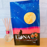 なんと！ぷりんにとても素敵なプレゼントが届きました〜🐱❤️ㅤㅤㅤㅤㅤㅤㅤㅤㅤㅤㅤㅤㅤカリカリキャットフード『LUNA』✨国産でかつおぶしとしらす&ほたて味ビッツ添えの2種(合計720g/4&hellip;のInstagram画像