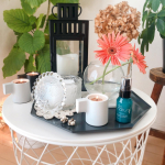 ＿＿＿＿＿ ❁︎ ⋄ ܳ・・気持ち朝晩の暑さが和らいだからか、元気なかった庭のガーベラがたくさん咲き始めました ❁︎・・祖母の引っ越しで出て来た掘り出し物のガラスケース。&hellip;のInstagram画像