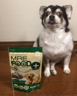 11歳のセナ。こんな顔してるけど立派なおじいちゃん。最近、毛並が悪くなって&hellip;やはり若い頃のつやつやとは違います😕ここ数年は皮膚炎にも悩まされ😣再発しないようにと願うばかり😣体本来の&hellip;のInstagram画像