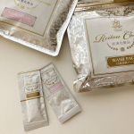 ・﻿﻿ずっと気になっていた#麗凍化粧品 🧖&zwj;♀️﻿﻿なんで冷凍してあるのかなー？って思ってたんだけど余計な添加物が配合されてないからみたい👌✨﻿﻿食べ物とかも冷やさないと腐っち&hellip;のInstagram画像
