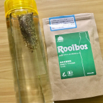 &hearts;︎オーガニック生葉ルイボスティー500mlペットボトル用をお試し中✧︎ペットボトルに入れておくだけで簡単に本格的なルイボスティーが出来上がるのが嬉しいです⚑︎⚐︎職場にも持っ&hellip;のInstagram画像