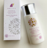 ・﻿紫外線吸収剤不使用なのに、SPF50+PA++++﻿の日焼け止め🥺❗️﻿【#ANCLVISアンクルイス  セラミドUVミルク】﻿﻿日焼け止めを選ぶとき、お肌の優しさを取るか、長&hellip;のInstagram画像