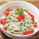 ベランダからバジル摘んできてアイコとバジルのそうめん。パスタソース作る時の材料のナッツ無しバージョン、フープロでガーッとやってそうめんに絡めるだけ。美味しい&hellip;#そうめん #アレンジそうめん&hellip;のInstagram画像