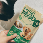 .《MRE FOOD＋》.世界34ヶ国特許取得成分の[MRE成分]配合の愛犬・愛猫用の健康サポートジュレです🐈.この間からうちの猫にもあげてみてます🤗.そのままでも&hellip;のInstagram画像