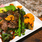 .そらみつ株式会社様よりご提供いただきましたバルサミコ酢🍇を使ってステーキサラダ🥗✨やっぱりバルサミコ酢はお肉に合う🥺そらみつさんのオリーブオイルも使用したドレッシングレシピは&hellip;のInstagram画像