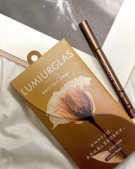 🤎#LUMIURGLAS #ルミアグラス#スキルレスライナー03 #チェスナットブラウン&yen;1,500(税抜)マロンのように優しくまろやかなブラウンライナー🌷独自の｢空気&hellip;のInstagram画像
