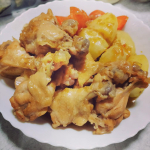 手羽元のさっぱり煮を玉ねぎポン酢で作ってみた。煮汁も勿体ないので温野菜にソースとして。#monmarche #野菜をMOTTO #野菜をもっと #スープ #レンジ #カップスープ #モンマ&hellip;のInstagram画像