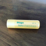 今年もこの子のお世話になる時期になりました。割とリップした方がガサガサしたりするけど、これはいい感じ💋✨#ブリステックス #トリプルエッセンシャルズ #blistex #tripleess&hellip;のInstagram画像