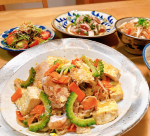 2020.9.19 🍳レシピあります昨日の よるごはん・ストーリーでupしたダイニングチェアの受け取り後お昼寝夫婦😂・今年はゴーヤ食べてないから、ゴーヤチャンプル食べたい&hellip;のInstagram画像