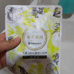 当選させていただいた入浴剤使ってみました😊袋をお湯の中でもみもみすると色が薄緑っぽくなりました♪お風呂後も身体がポカポカになったので祖母にもすすめたいと思います(*^^*)#PR #再春館&hellip;のInstagram画像