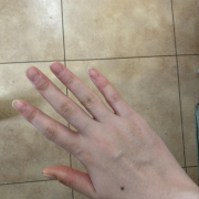 「私の手と首」≪急募！≫【話題の美白スキンケア】化粧品の&Prime;パーツモデル（手・首）&rdquo;募集！の投稿画像