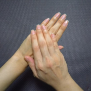 「手と首」≪急募！≫【話題の美白スキンケア】化粧品の&Prime;パーツモデル（手・首）&rdquo;募集！の投稿画像