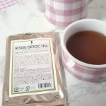 リソウ デトックティーをお試ししました😌少し甘酸っぱさを感じる、とても飲みやすいフレーバーティーです。7種の美容成分と47種の天然ハーブ配合。美容成分はマリンコラーゲンやローズヒップ、ルイボス&hellip;のInstagram画像
