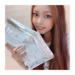 麗凍化粧品を試してみたよ❤︎これ本当珍しくて冷凍で届いたの😂保存は常に冷凍で、使う度に出して解凍するタイプ❤︎だいたい自然解凍で5分〜10分くらいで使えるよ👌バームクリームは顔をマ&hellip;のInstagram画像