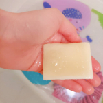 株式会社アン・ティアン様より手作り洗顔石鹸「ベイビー」をいただきました👶赤ちゃんやお肌の弱い方でも使える様、合成界面活性剤、防腐剤、人工香料などの化学物質を使用せずに天然植物原料を主体として作り上&hellip;のInstagram画像