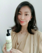 こんばんは☺.過ごしやすくなってきましたね。今日学校から帰ってきた長女が、水筒のお茶の味が変だったと言うので飲んでみたら、お出汁の味がしました。どうやら昨晩酔っ払って出汁パックと麦&hellip;のInstagram画像