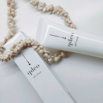 「クデオ ジェルクリーム」..コスメのようにオシャレなパッケージのデオドラントジェルです。.❤️男女兼用で子供(小学生から)も使用可❤️ニオイの発生元にWアプローチ❤️高密&hellip;のInstagram画像