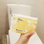 【詰め替え不要のトイレおそうじシート】﻿﻿﻿きれいなトイレは開運を招く✨﻿﻿﻿﻿これを信じて﻿毎日トイレ掃除を心がけています﻿﻿﻿﻿わたしがトイレ掃除に&hellip;のInstagram画像