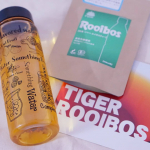 株式会社TIGER様の生葉(なまは)ルイボスティーをおためししました😌500mlペットボトル用なので、ボトルにお水と一緒に入れておくだけで出来上がり🎵ルイボスティーは独特の香りが特徴ですが&hellip;のInstagram画像