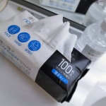 「使い捨て nonpaper towel 薄手タイプ」..肌に優しい#レーヨン 製の#使い捨てペーパータオル です。.❤️タオルのように吸水性抜群で柔らかい肌触り❤️1枚3円程&hellip;のInstagram画像