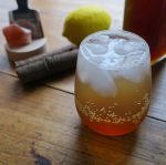 自家製コーラに挑戦❣️﻿﻿もともとコーラはアメリカの薬剤師さんが滋養強壮の薬として作ったものだそうです。﻿﻿意外と身近な材料で作れるということで前々から興味があったので、さんの立派なシ&hellip;のInstagram画像