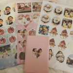 我が子のシールを貼ると一気に特別感増すな👶👶💕手帳にも貼ってみました！お気に入りのシールをどこに貼るか悩んでなかなか貼れない・・。たくさんあるから惜しみなく貼れば良いのにね😂#みんなのシー&hellip;のInstagram画像